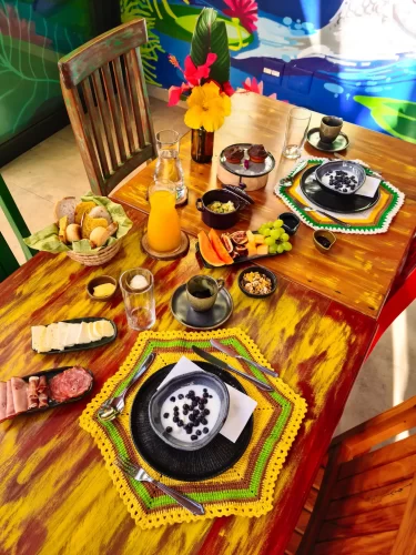 large_Cafe_da_Manha_em_Terra_de_Kuri_3_511cc269a4